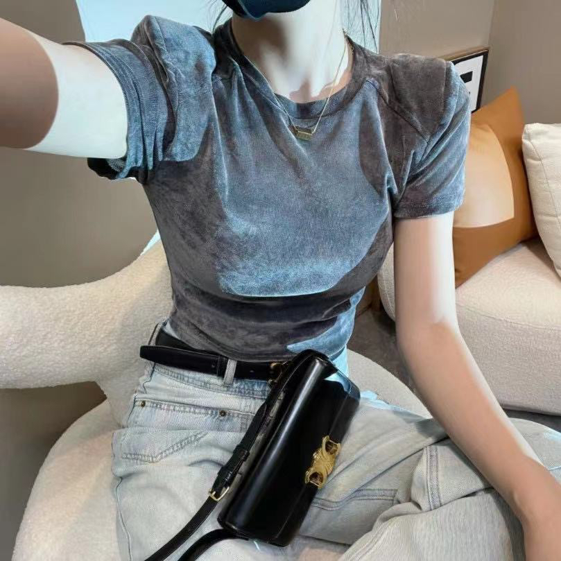 简约时尚百搭显瘦打底衫