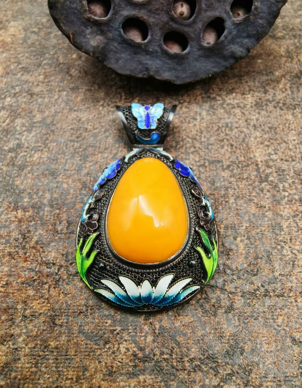 民族手工编织挂坠