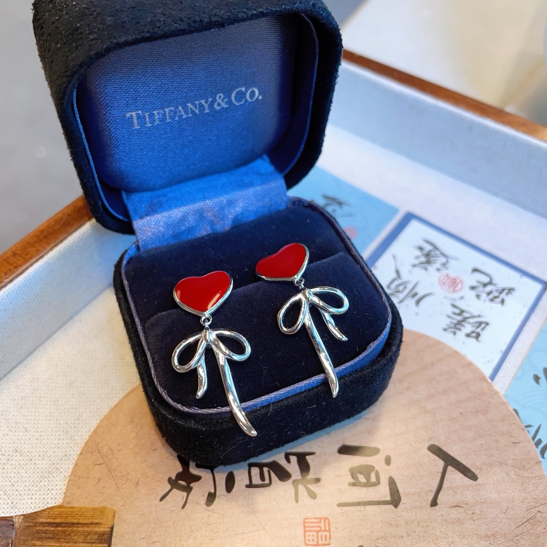 925银耳饰 S925银爱心蝴蝶结耳钉E028