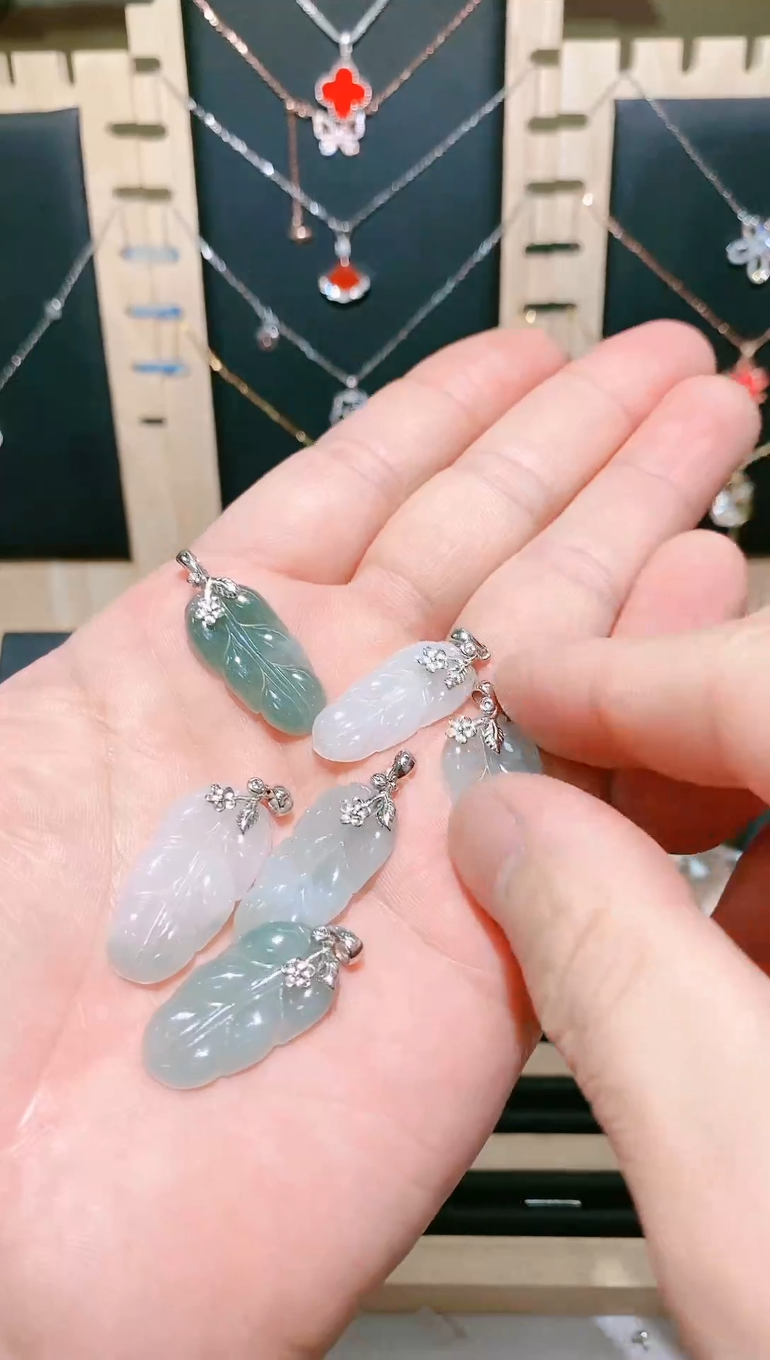 【闪购商品】翡翠吊坠(不含链)银S925镶嵌D023多样式发其一