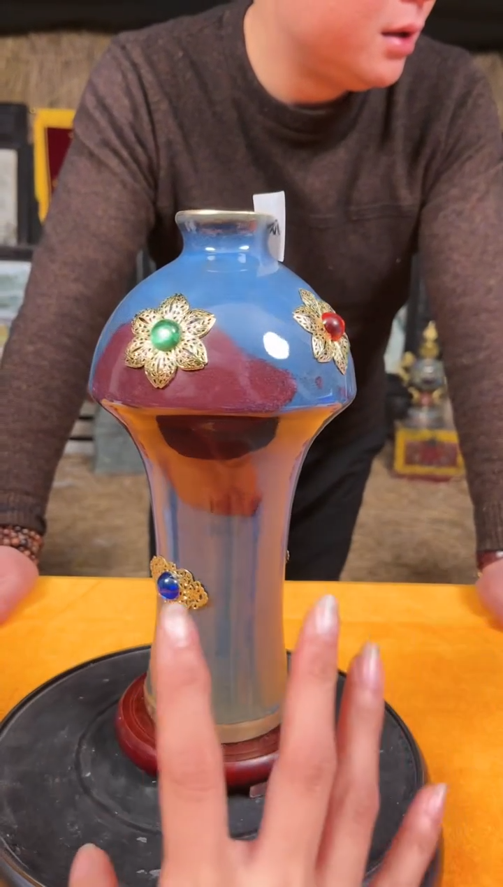 【闪购商品】陶瓷摆件瓷C563/配底座