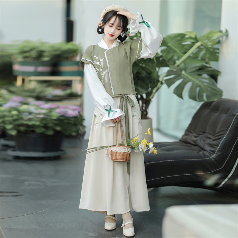 原创明制汉元素[铃兰]褙子里衣褶裙女日常刺绣改良汉服学生套装