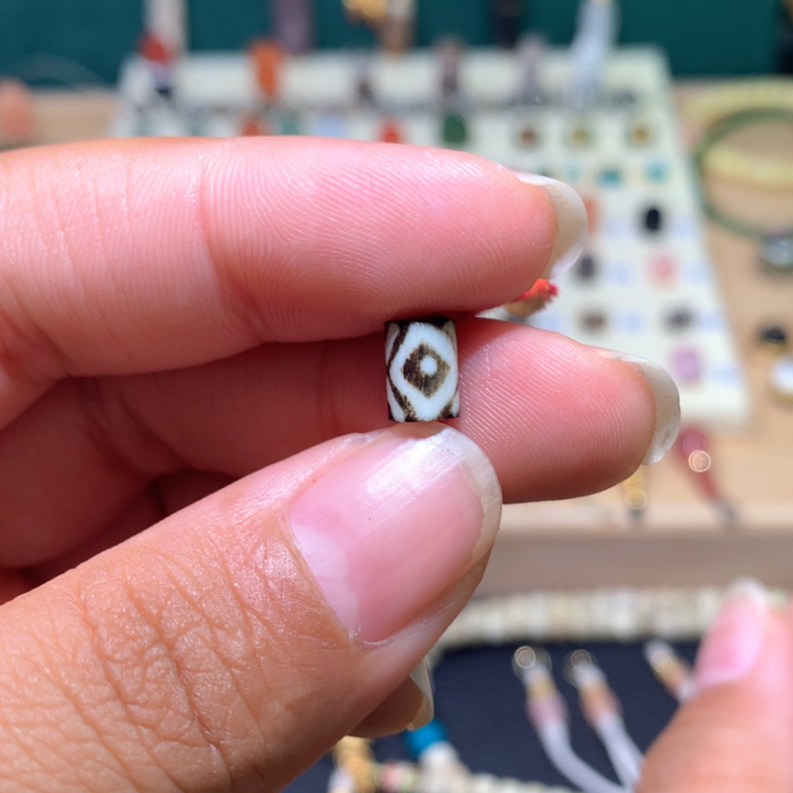 【闪购商品】石英质玉1未镶嵌艺****师