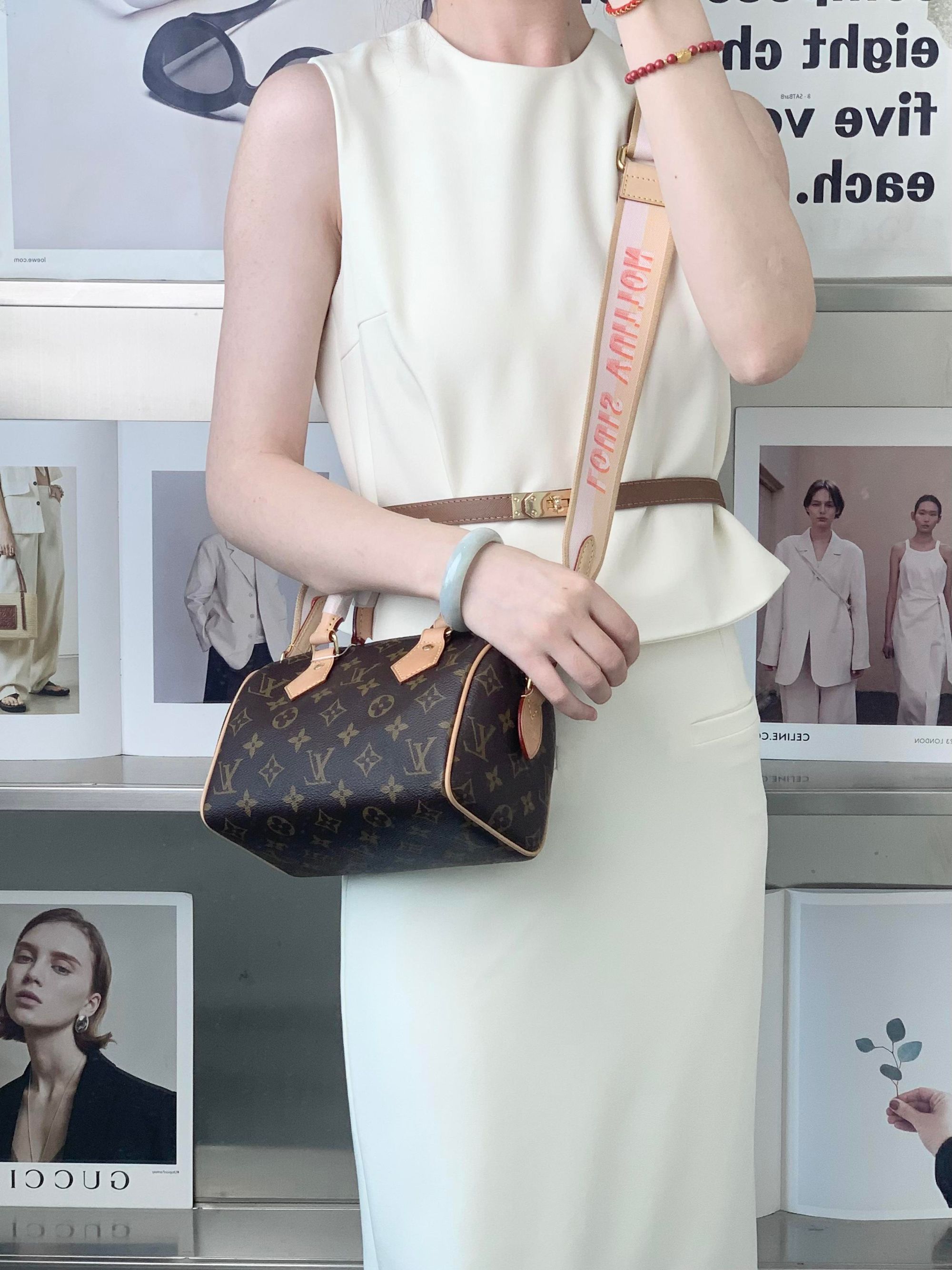 95新 LouisVuitton/路易威登 speedy 20 蜜桃肩带/98新//甄选