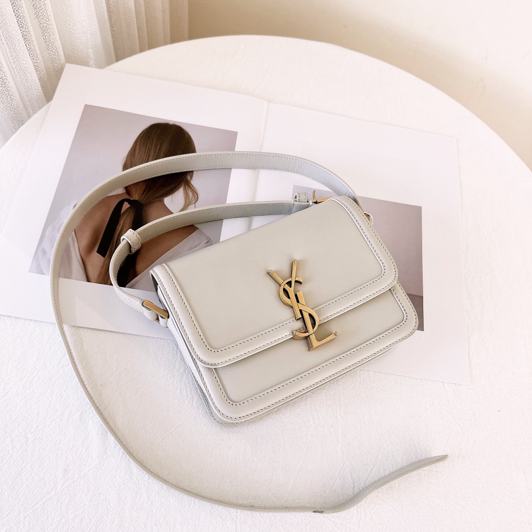 99新 YSL/圣罗兰 YSL 豆腐包小号白金斜挎包/22300/甄选