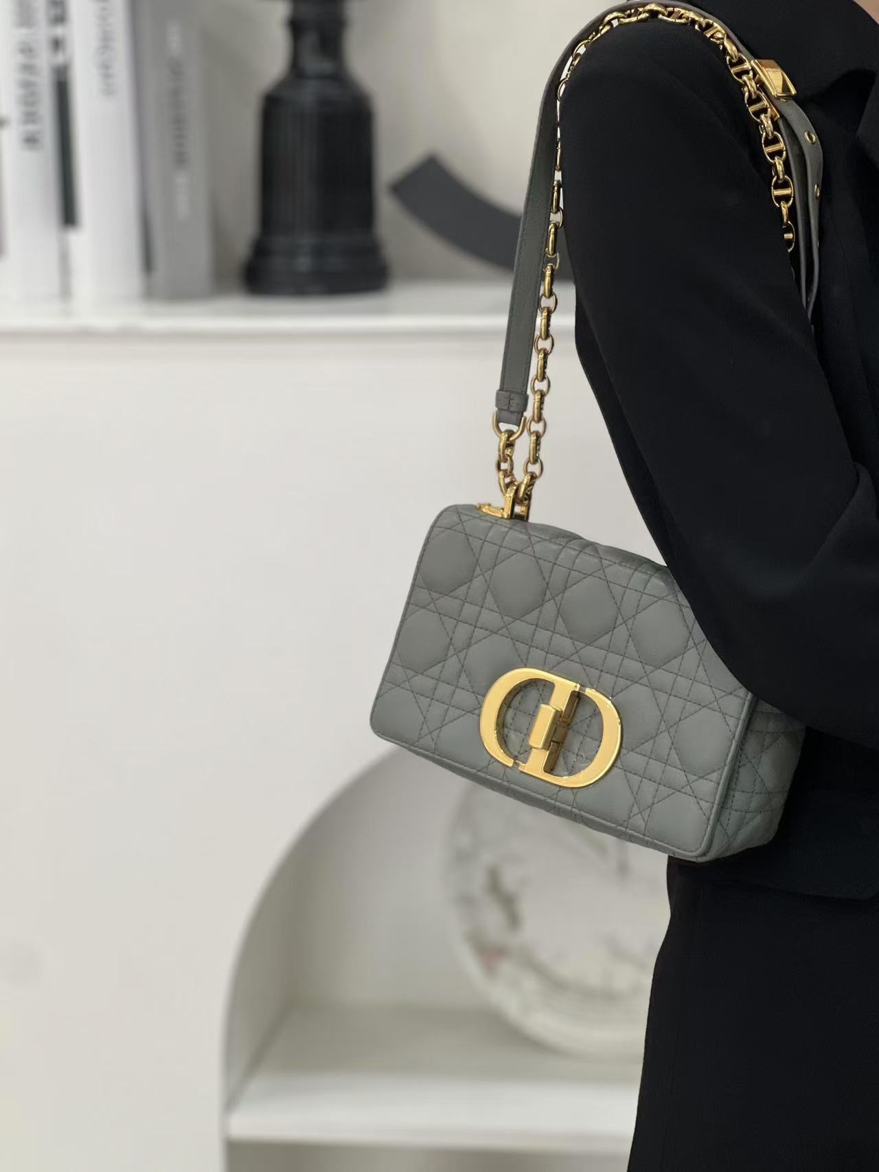 99新 DIOR/迪奥 dior caro雾霾蓝小号时尚单肩链条包/无公价/优品