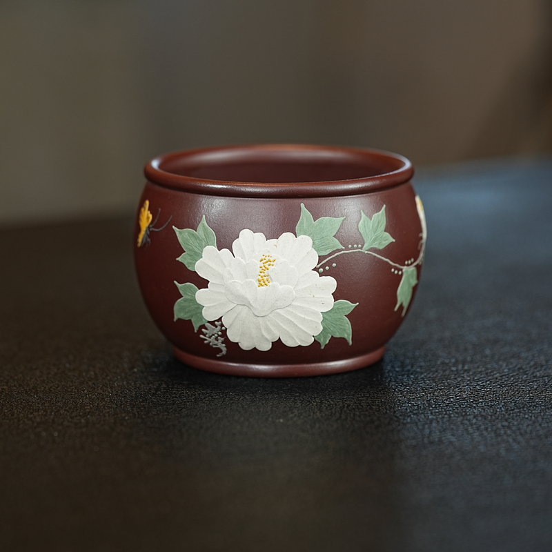 宜兴紫砂茶具  原矿石红泥料堆绘国色天香主人杯品茗杯