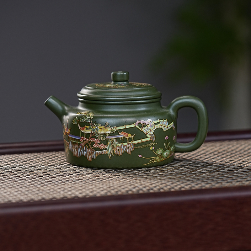 宜兴紫砂茶具 原矿绿泥泥料手绘山水德钟紫砂壶