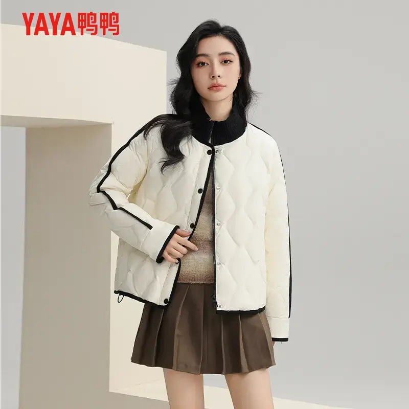 YAYA/鸭鸭新款羽绒服女短款时尚潮流印花撞色外套显瘦YE4B604872H