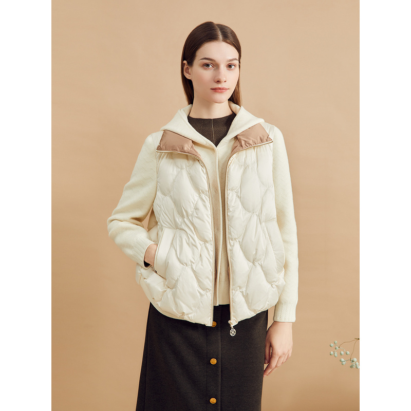 YINER音儿2024冬季新款设计感连帽蓬松感白鸭绒羽绒服8C64508046