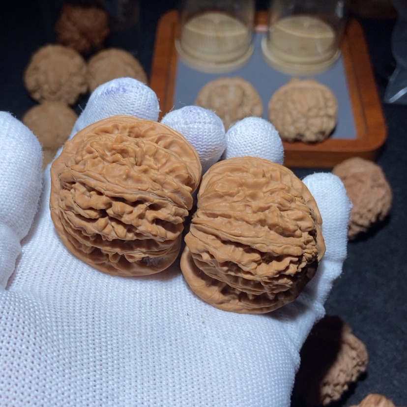 【闪购商品】文玩核桃吊坠我**啊全品43汉高楼