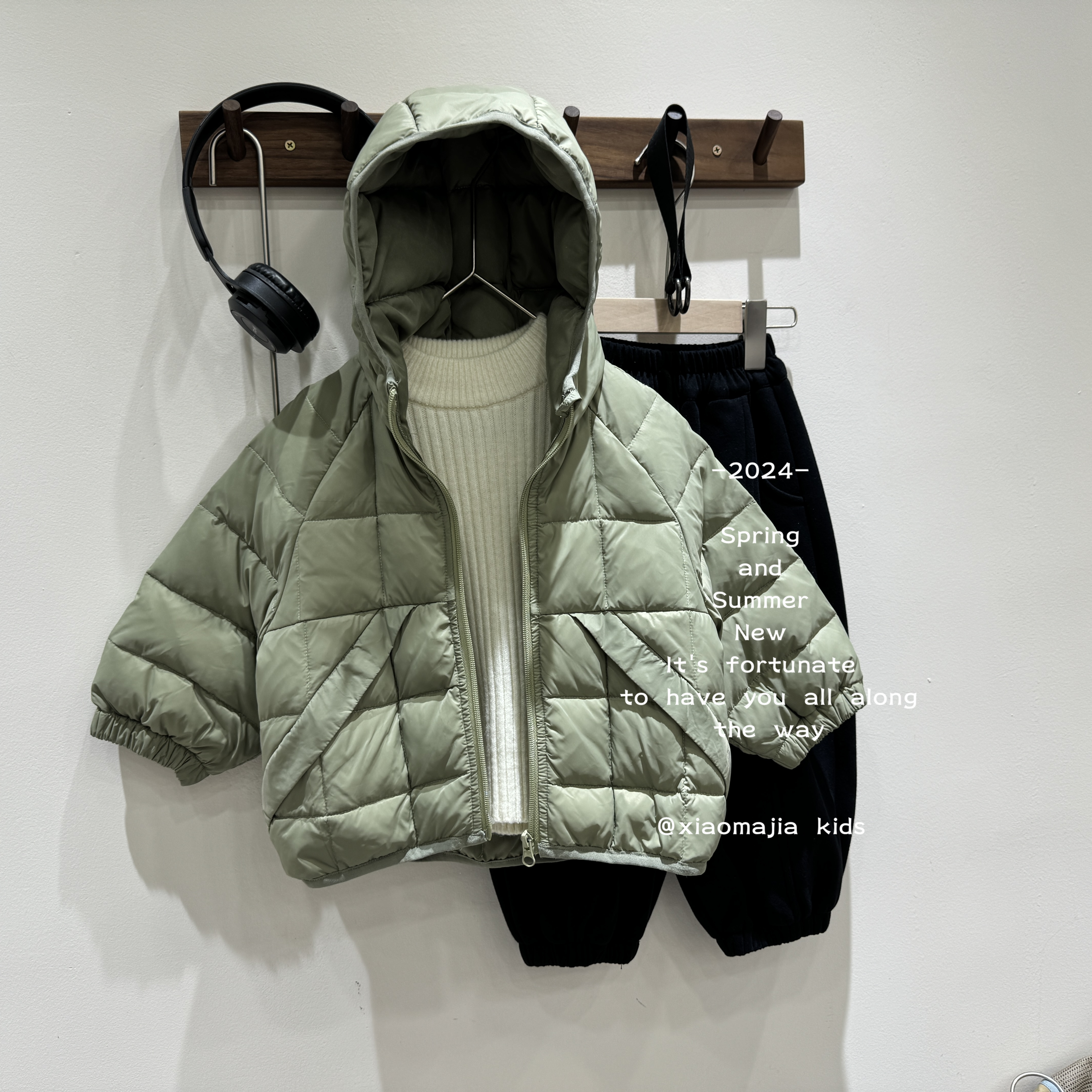 现货-儿童新国标90白鸭绒轻薄羽绒服D-3171休闲时尚连帽男女童