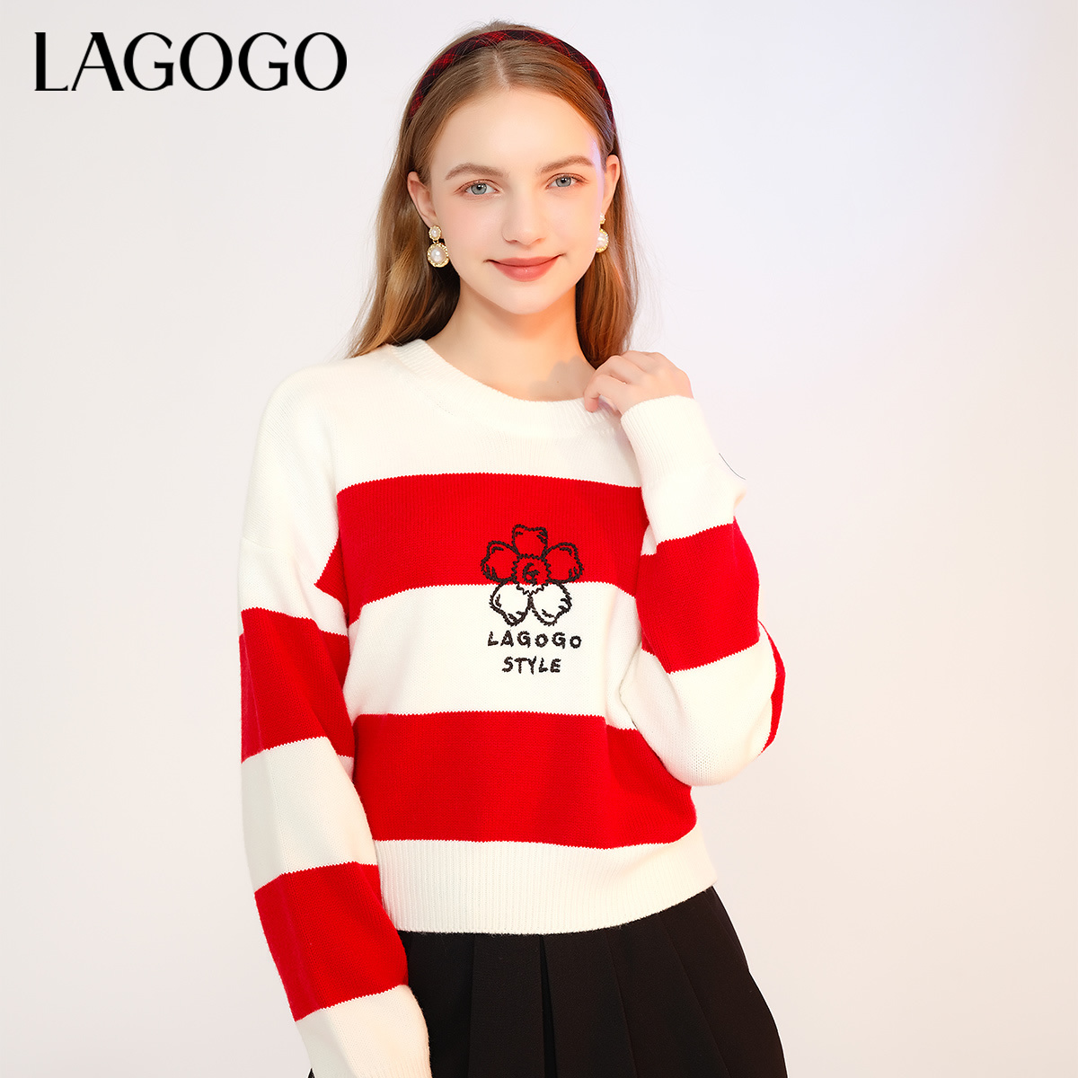 lagogo拉谷谷新款舒适弹力花朵针织衫女MCMM419F21