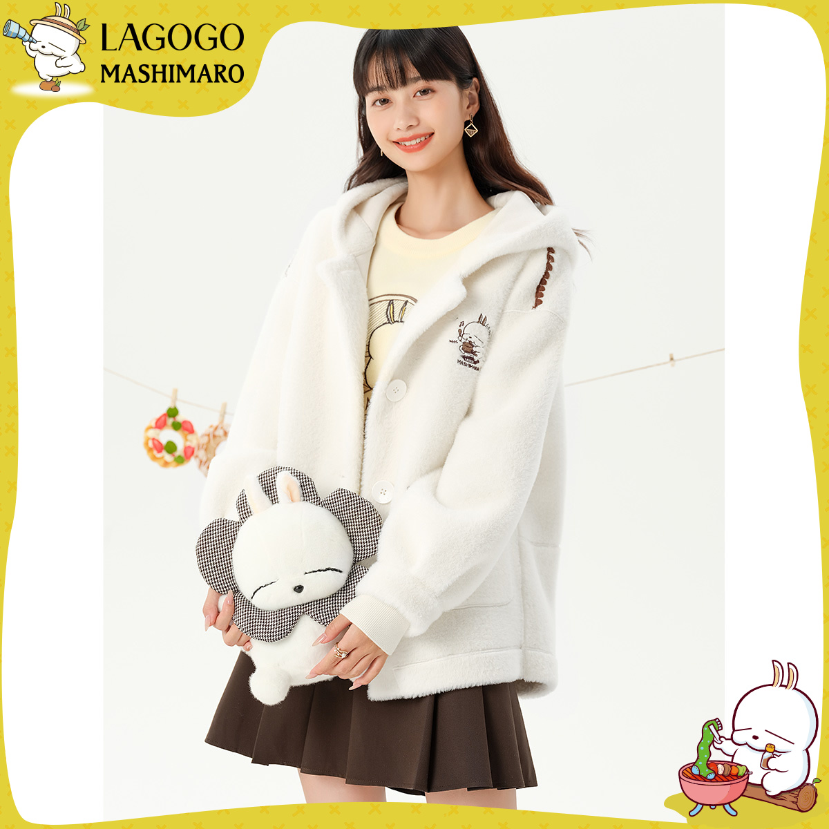 lagogo拉谷谷新款流氓兔刺绣落肩袖保暖外套女MCWW51YA43