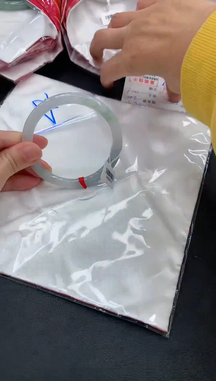 【闪购商品】翡翠手镯未镶嵌1