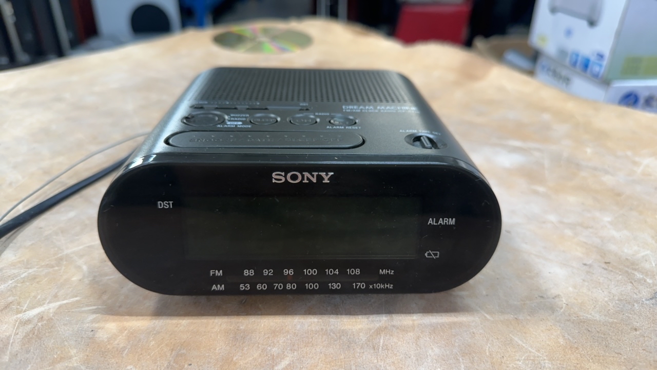 9新 Sony/索尼 小收音机（不支持7天无理由退货）
