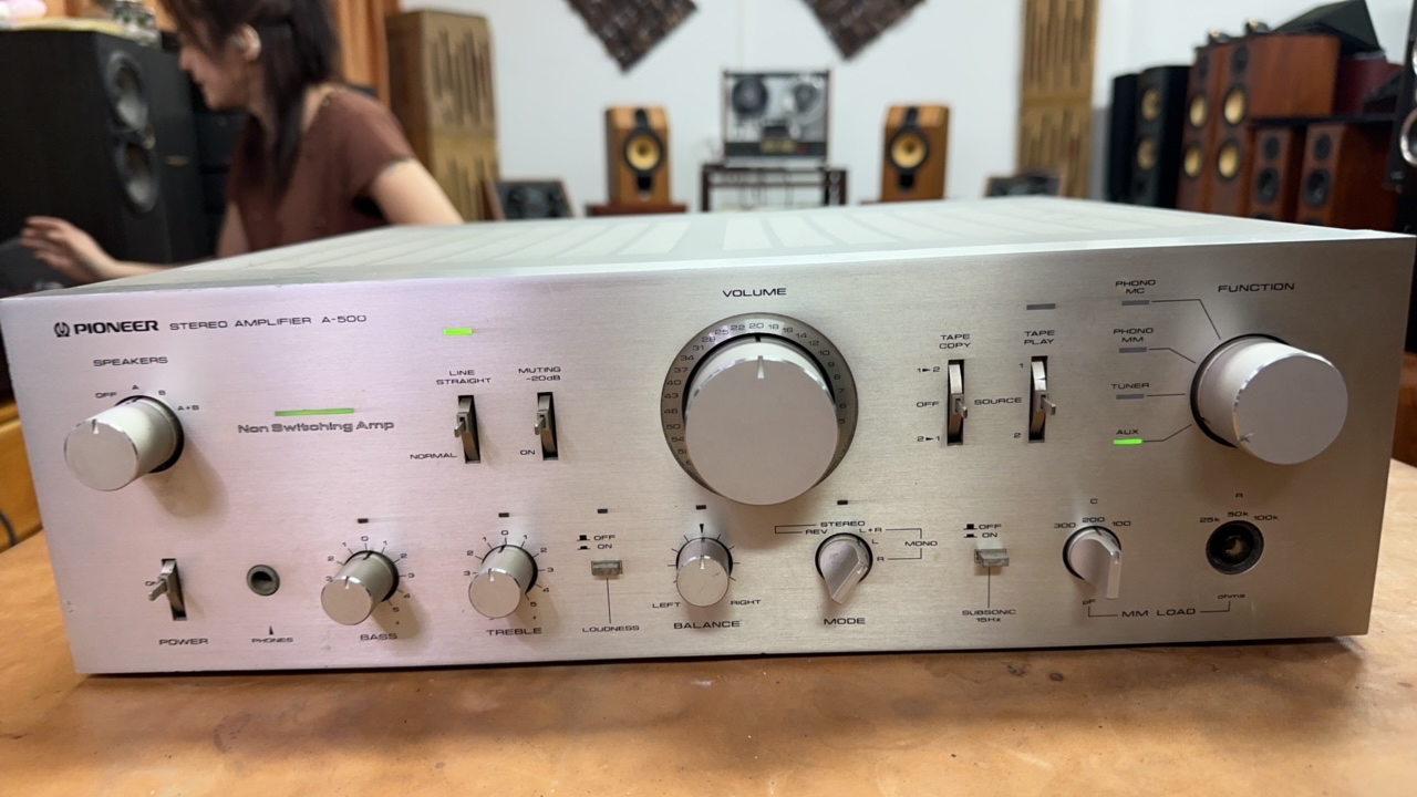 9新  XF a-500功放（不支持7天无理由退货）100v电压