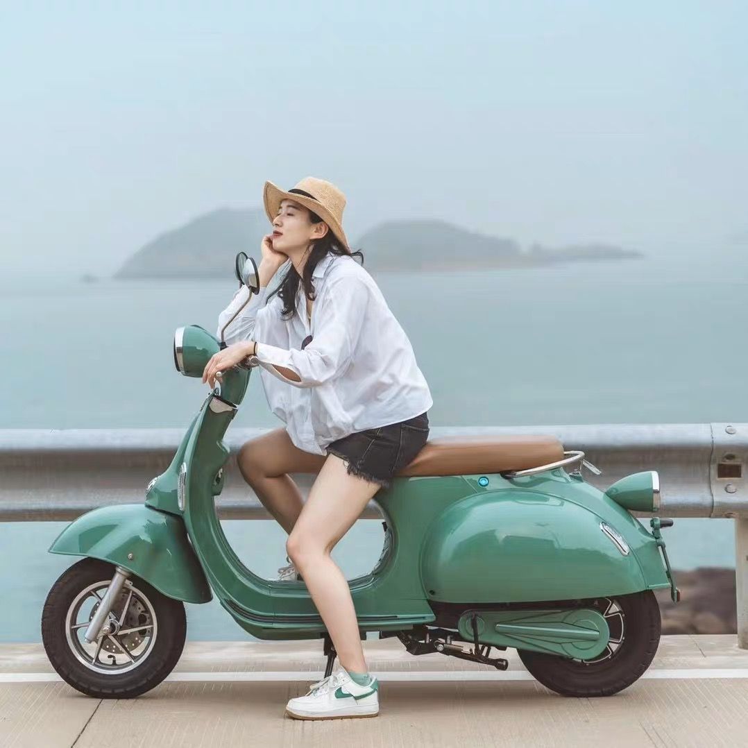 新款罗马假日电动车vespa网红电瓶车复古摩托车72V高颜值女踏板车