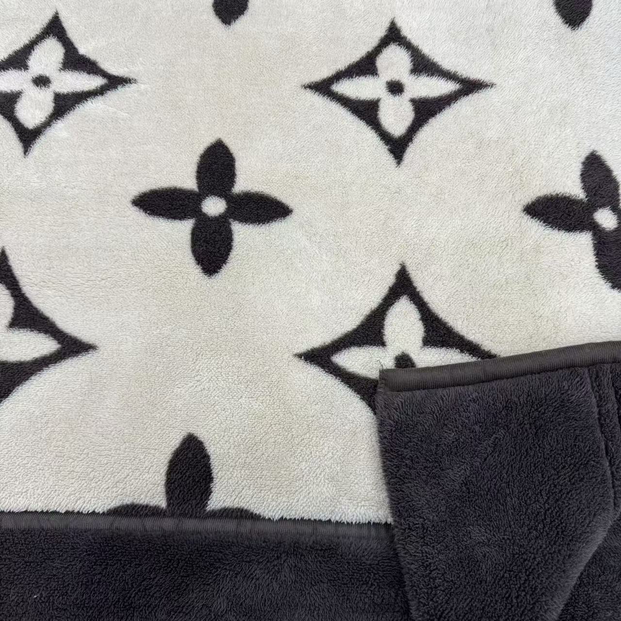 【老花被】150温暖家居舒棉绒三层加厚被子