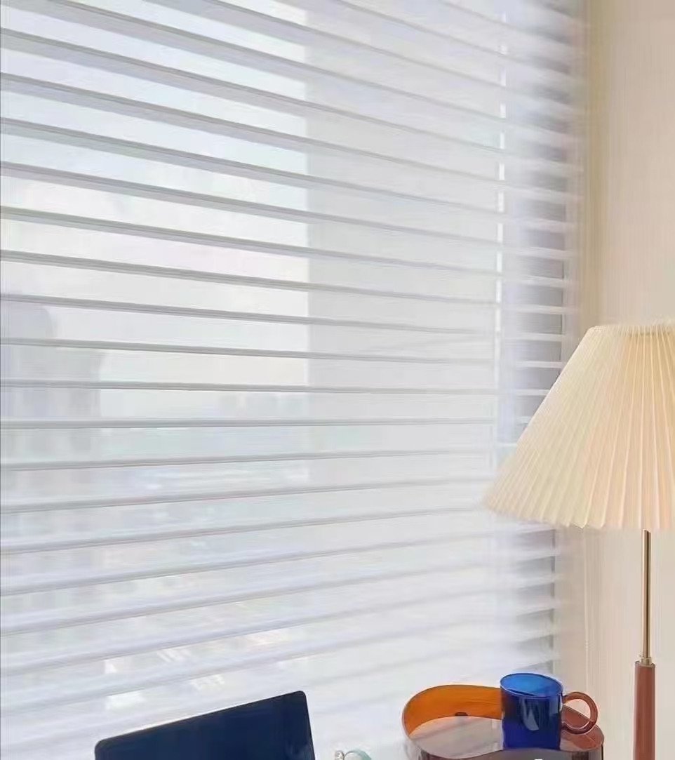 香格里拉帘  隐私性卷帘可调光 轻奢折叠帘 好打理擦洗 性价比高