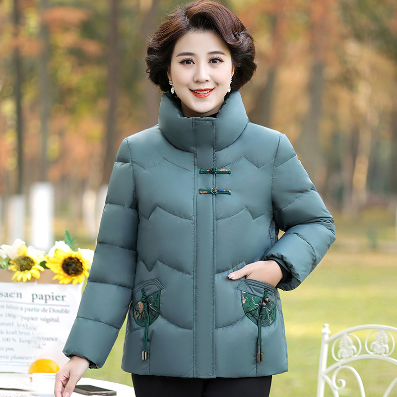 D0182B妈妈百搭羽绒服女2025年冬季新款气质中老年绣花减龄白鸭绒