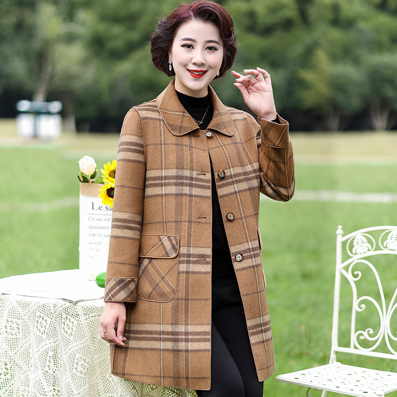 女装秋冬季新款宽松显瘦保暖格子妈妈装大码毛呢外套C0212