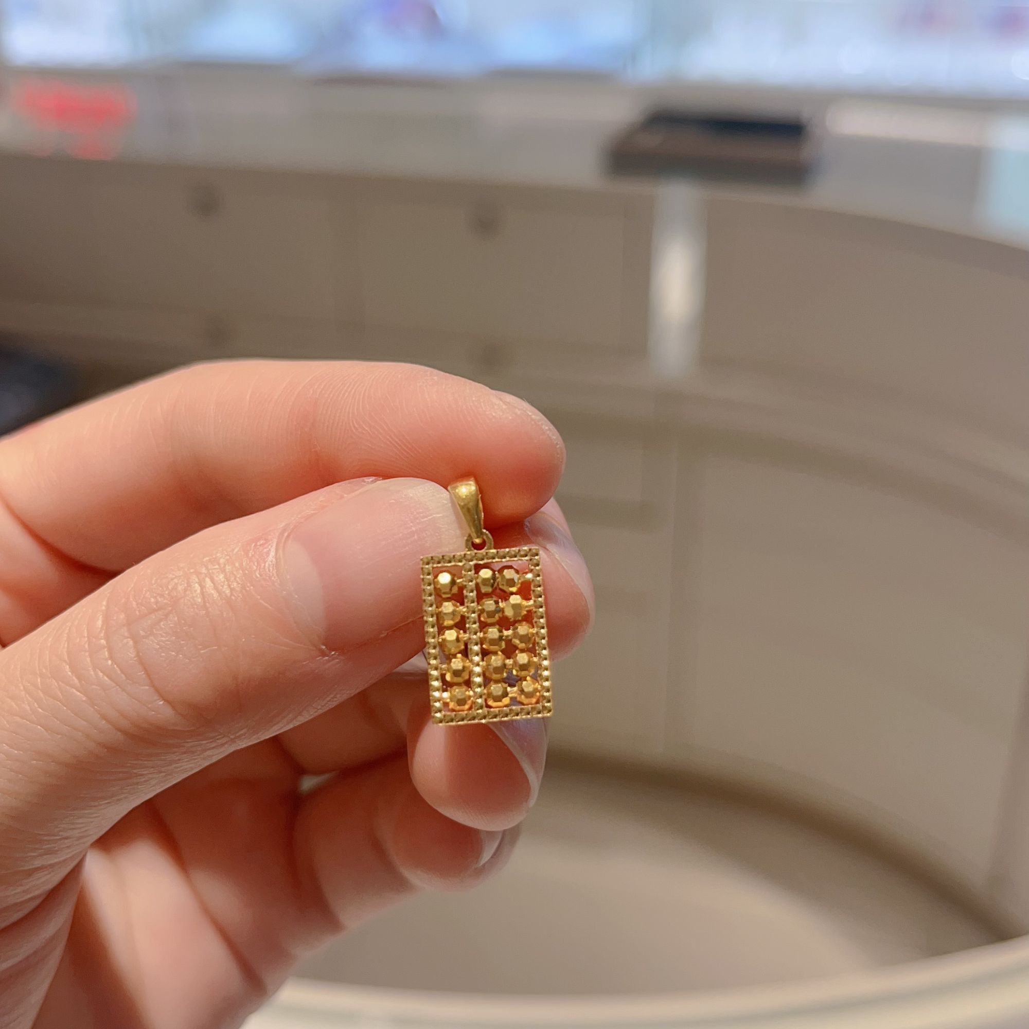 Chow Tai Seng/周大生足金算盘吊坠时尚百搭精致精美挂坠轻奢