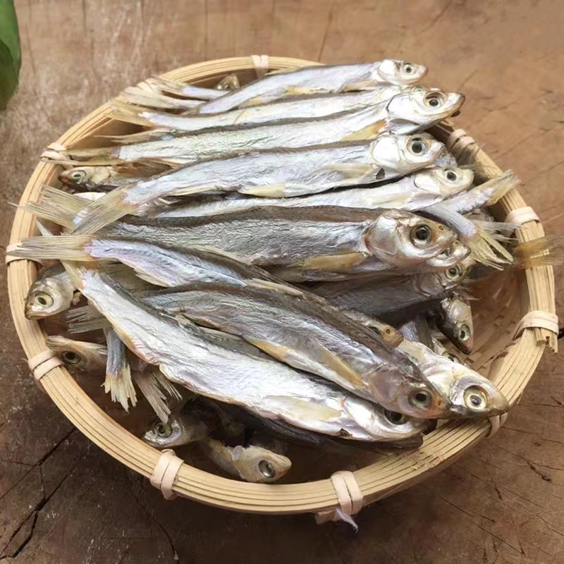 大别山淡水小河鱼刁子鱼淡水小鱼干小咸鱼干货大白条咸鱼翘嘴鱼