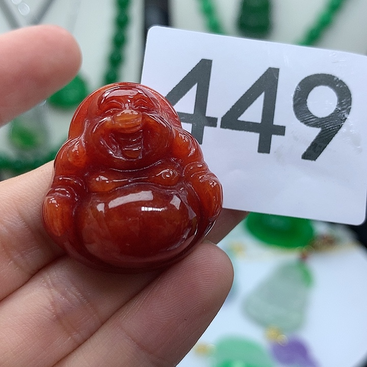 翡翠吊坠(赠链)未镶嵌