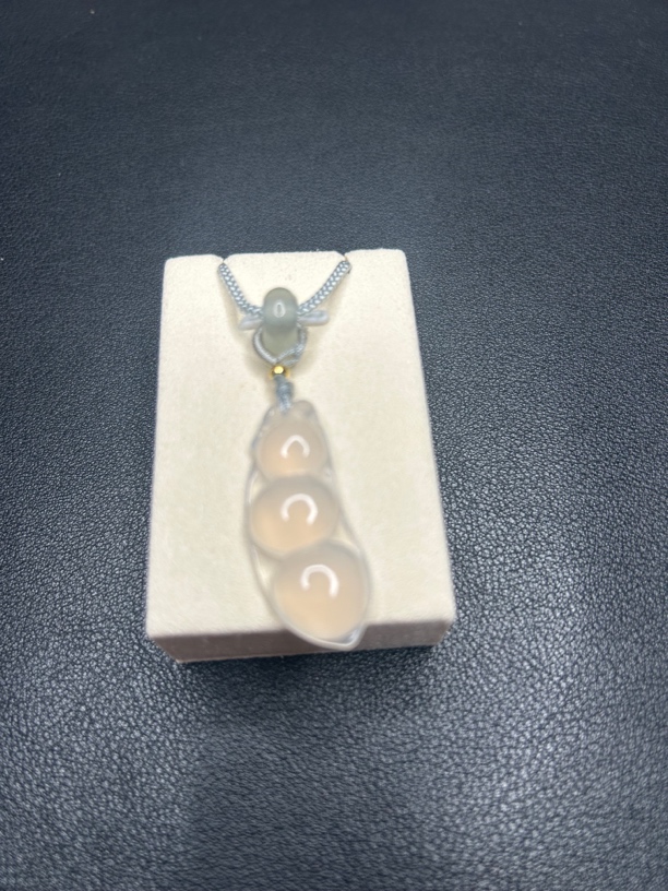 天然玛瑙 福豆吊坠 多样性发货拍一发一（送绳子）