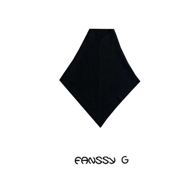 EANSSY G福利冬季保暖针织黑色纯色三角披肩斗篷围脖NA2310E001