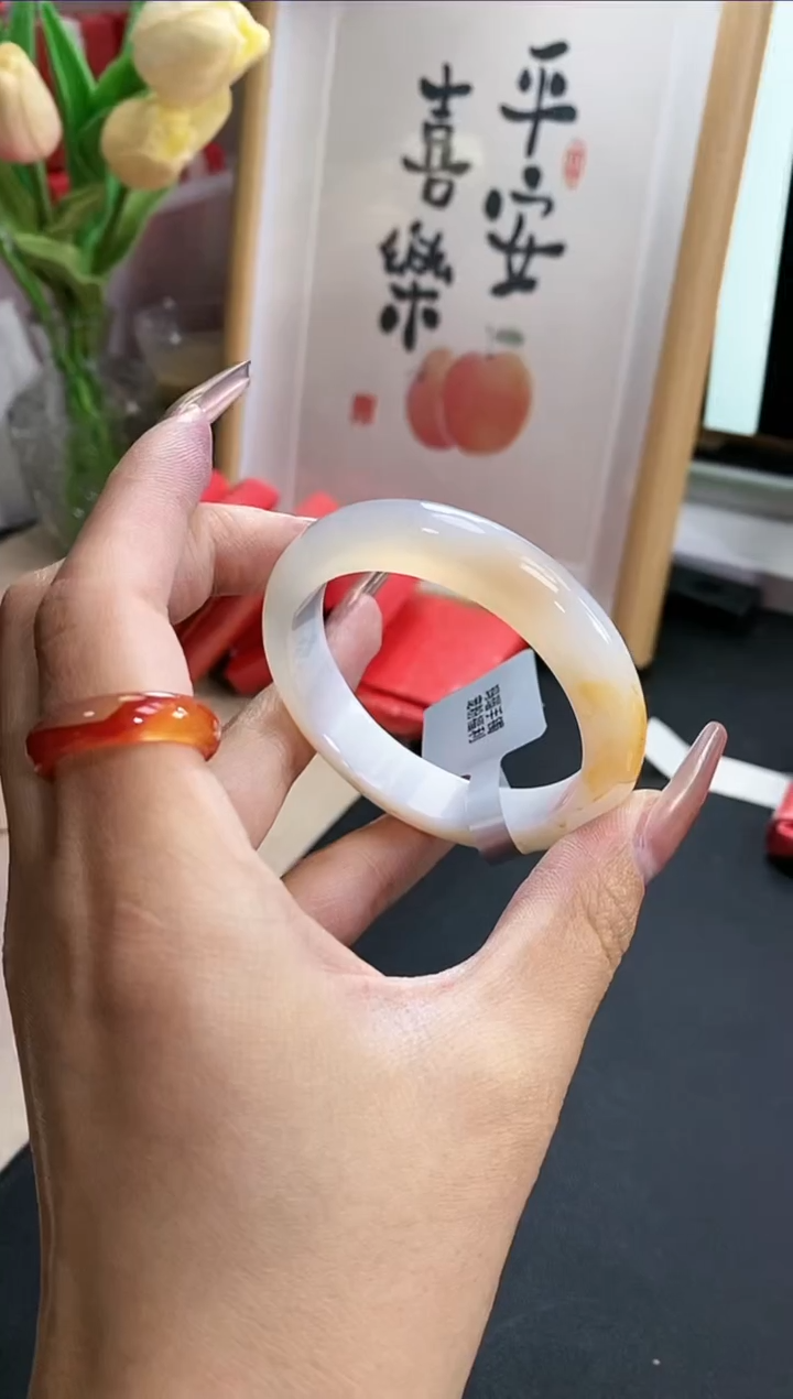 【闪购商品】玛瑙/玉髓手镯未镶嵌631