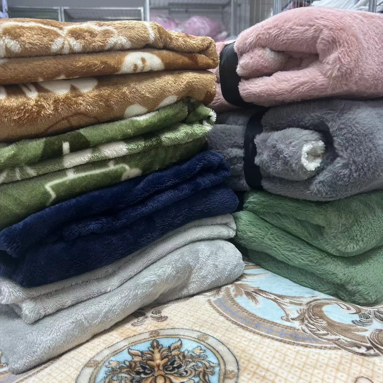 牛奶绒毯子70*100