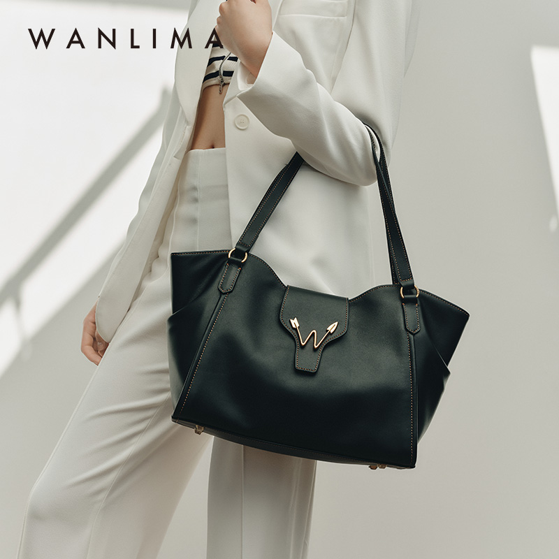 万里马新款时尚商务通勤女包简约包包手提腋下包大容量托特包