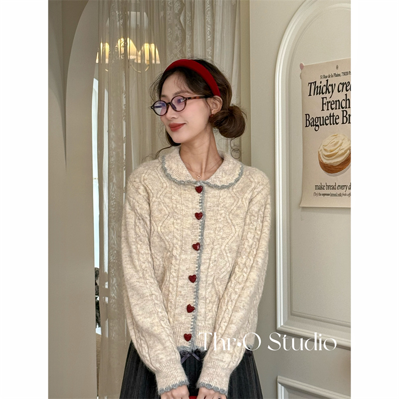 【呆毛芙芙】11/23爱心扣娃娃领复古毛衣开衫女小个子韩系针织衫