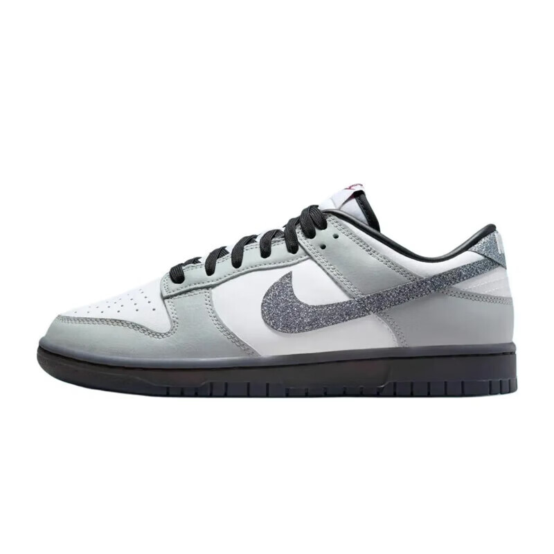 NIKE/耐克Dunk 时尚当搭防滑耐磨潮流低帮板鞋女款灰白HQ3462191