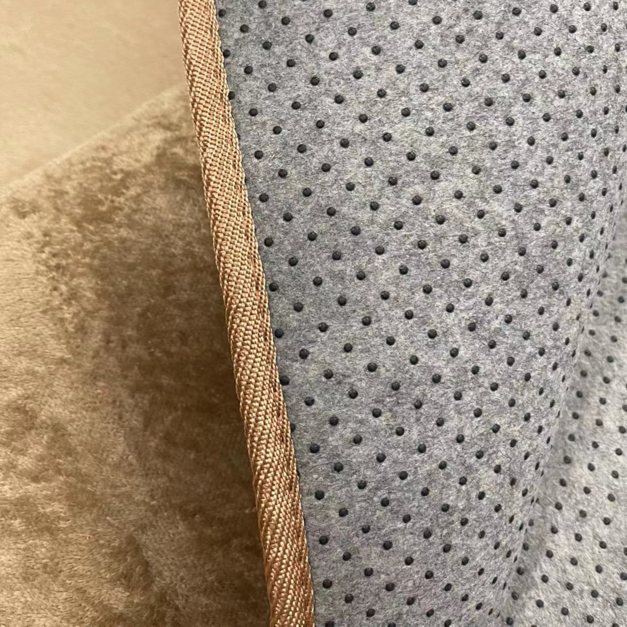 185*185 咖色法兰绒地毯地垫 微瑕疵家用 纯色卧室多功能