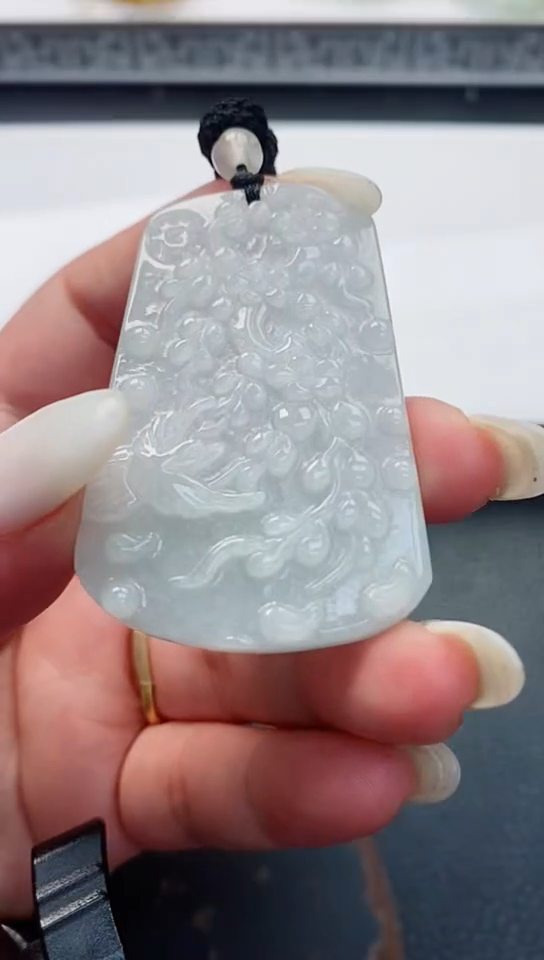 【闪购商品】翡翠吊坠(不含链)未镶嵌1