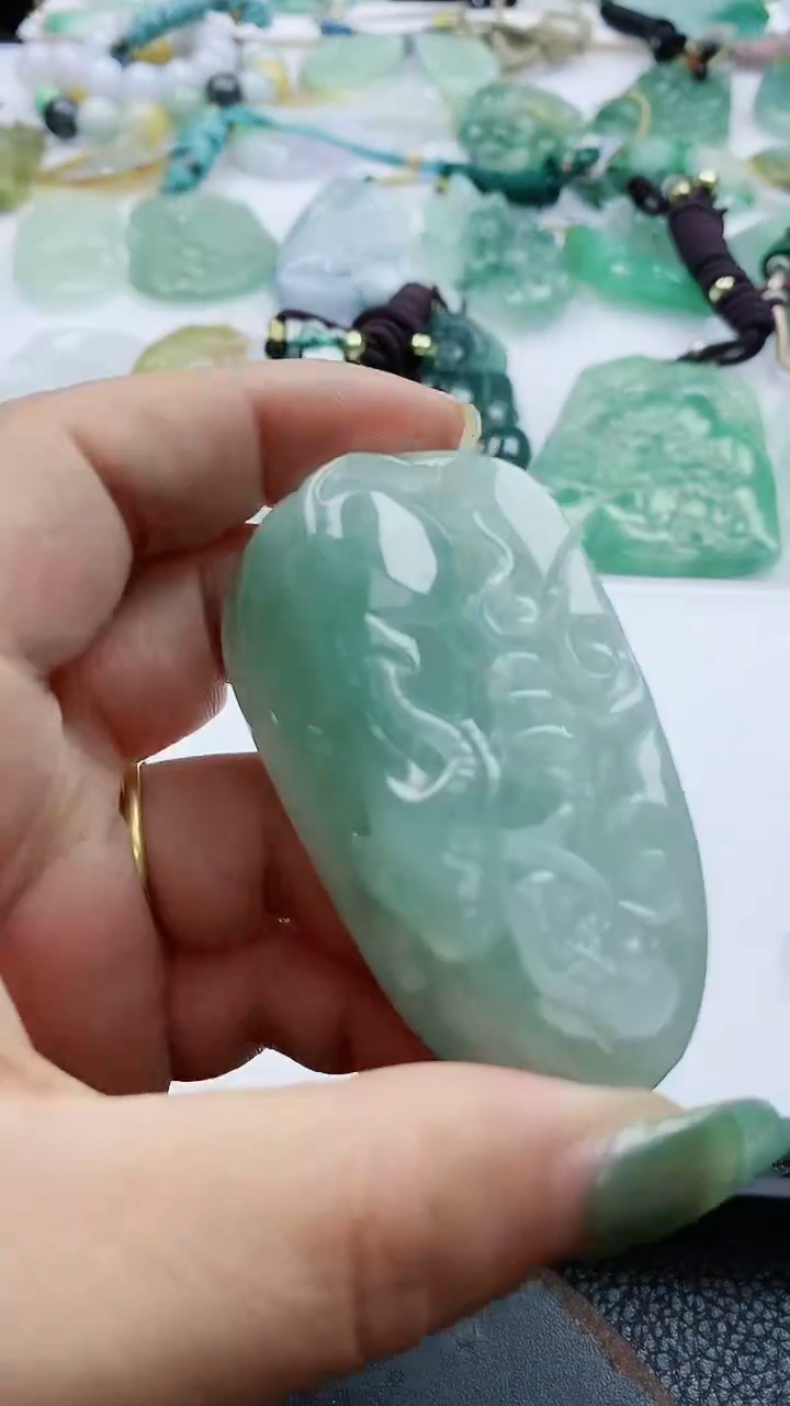 【闪购商品】翡翠吊坠(不含链)未镶嵌1