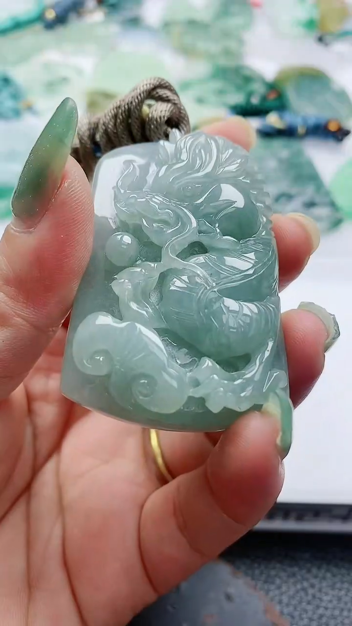 【闪购商品】翡翠吊坠(不含链)未镶嵌1