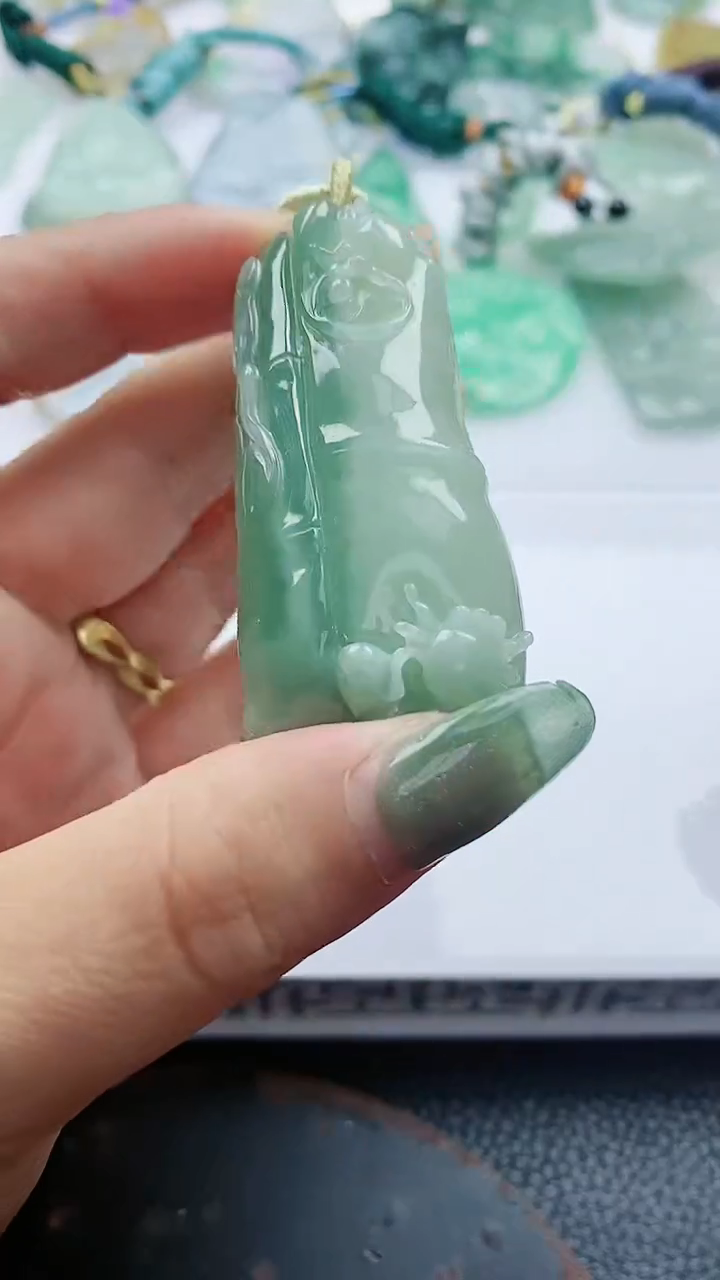 【闪购商品】翡翠吊坠(不含链)未镶嵌1