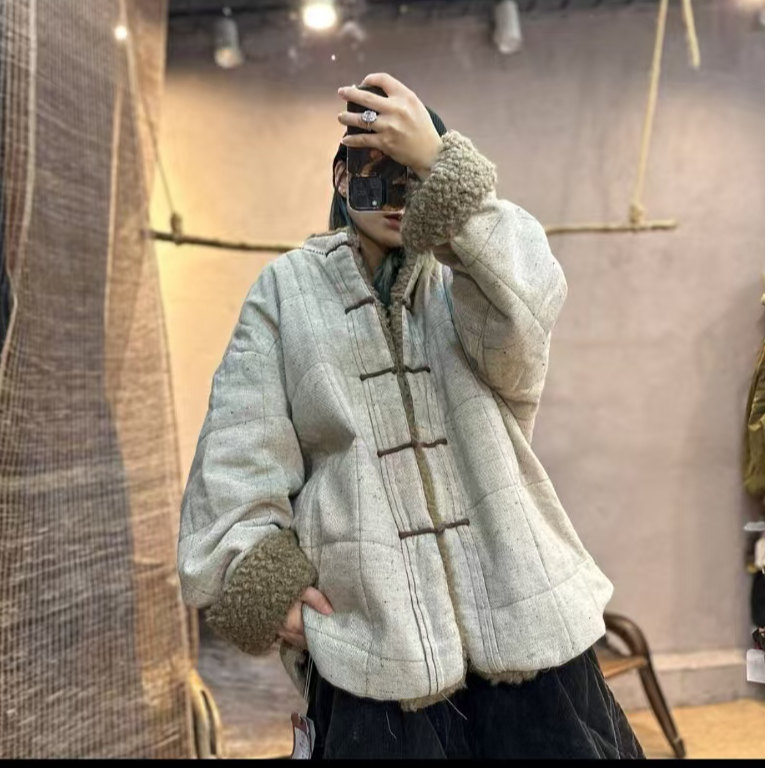玉莉分享原创款个性毛点子纱宽松立领盘扣显瘦保暖棉衣加厚