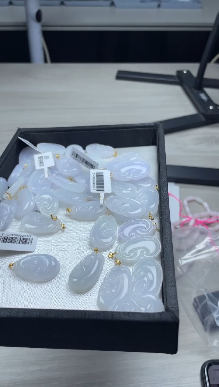 【闪购商品】翡翠挂件未镶嵌翡翠如意多样性发一件