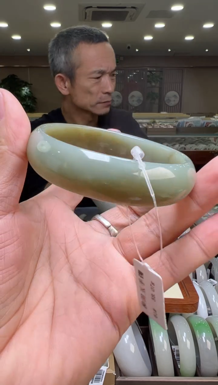 【闪购商品】和田玉手饰未镶嵌手镯