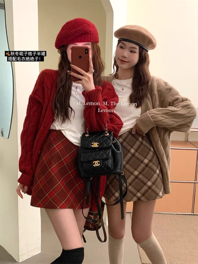 毛呢复古格子红色半身裙女秋冬新款时尚气质a字裙防走光百搭短裙