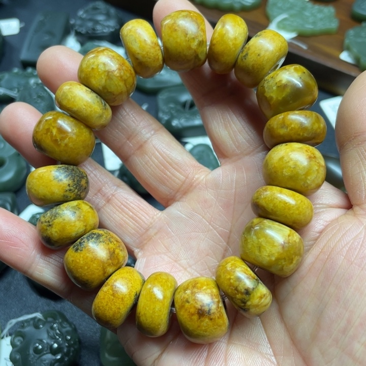 岫岩河磨玉（透闪石质玉）手链未镶嵌