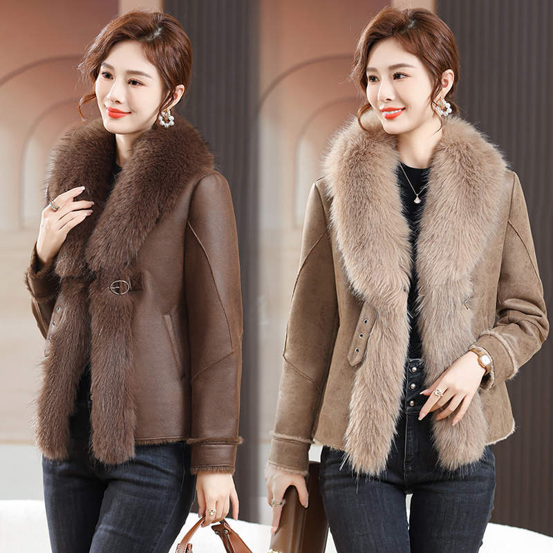 中年妈妈秋冬装夹克外套洋气新款中老年女仿水貂绒加厚大衣高贵