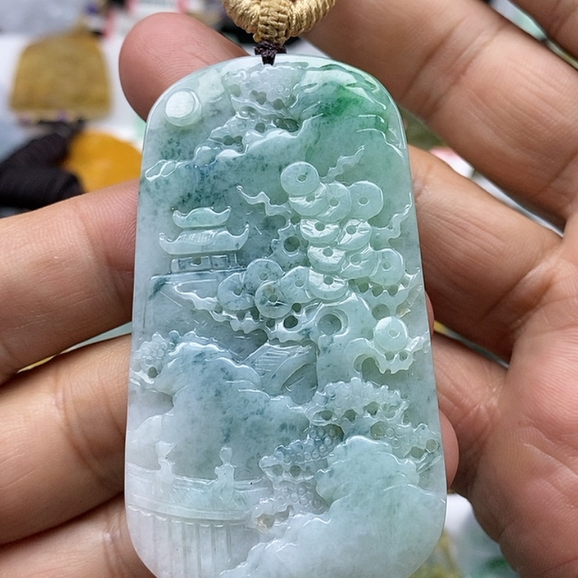 【闪购商品】翡翠颈饰未镶嵌