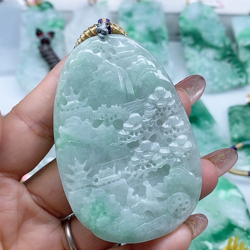 【闪购商品】翡翠颈饰未镶嵌渡*中