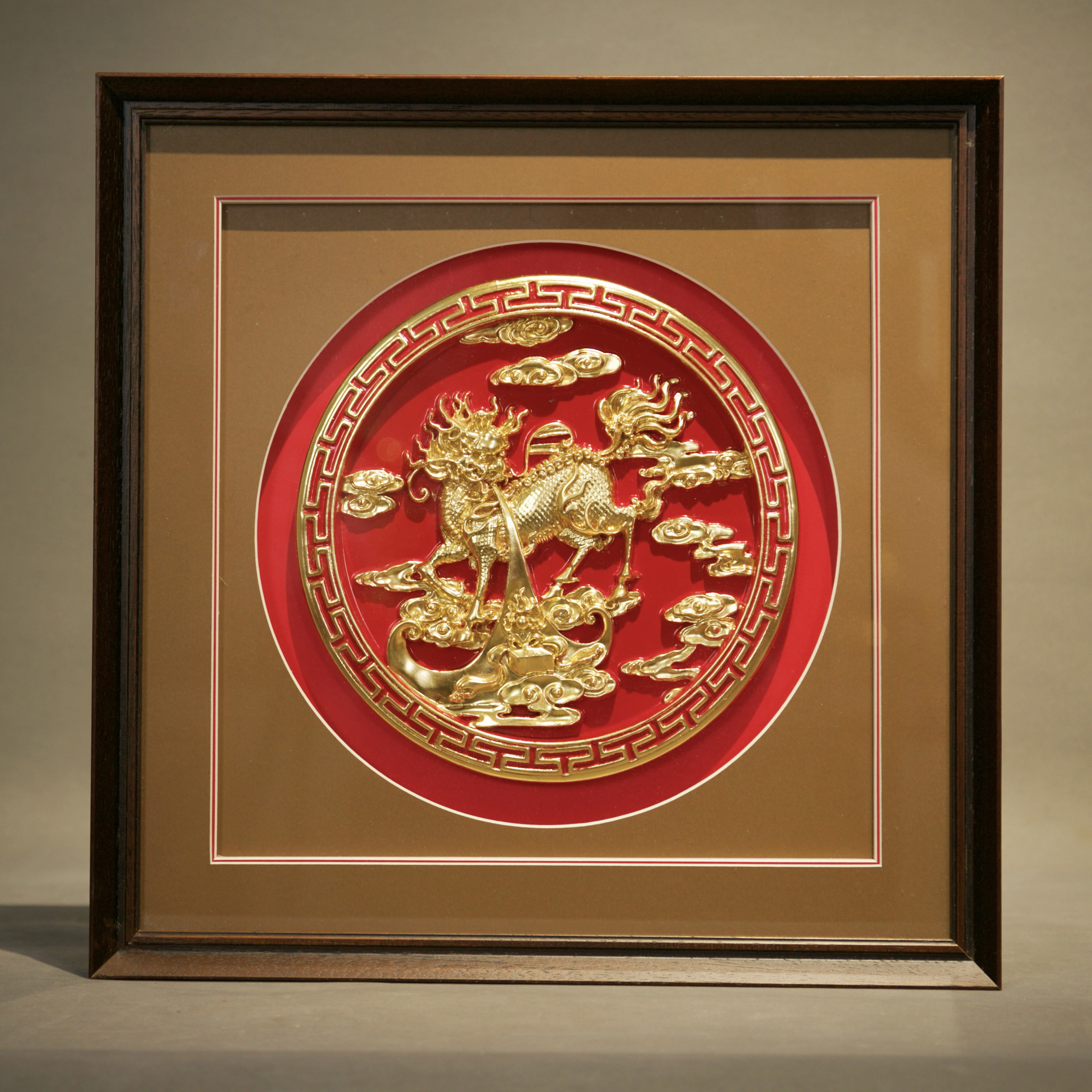 潮州贴金木雕麒麟，43×43cm